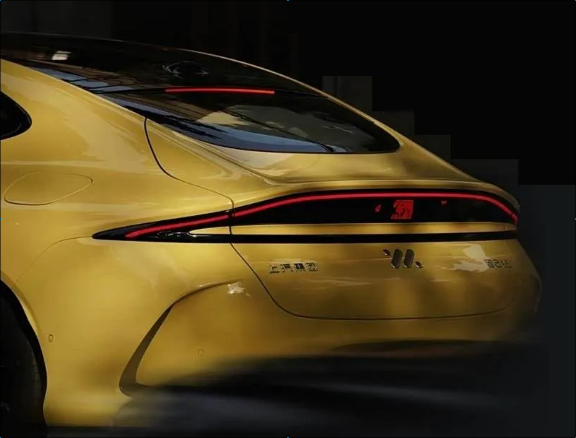 97916国际游戏官网光电直显ISD屏助力智己LS6共创交互智慧灯语